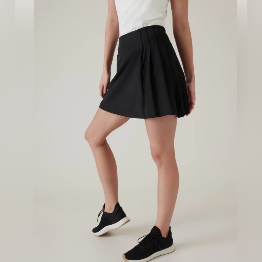 FAIRWAY PLEATED SKORT NWT